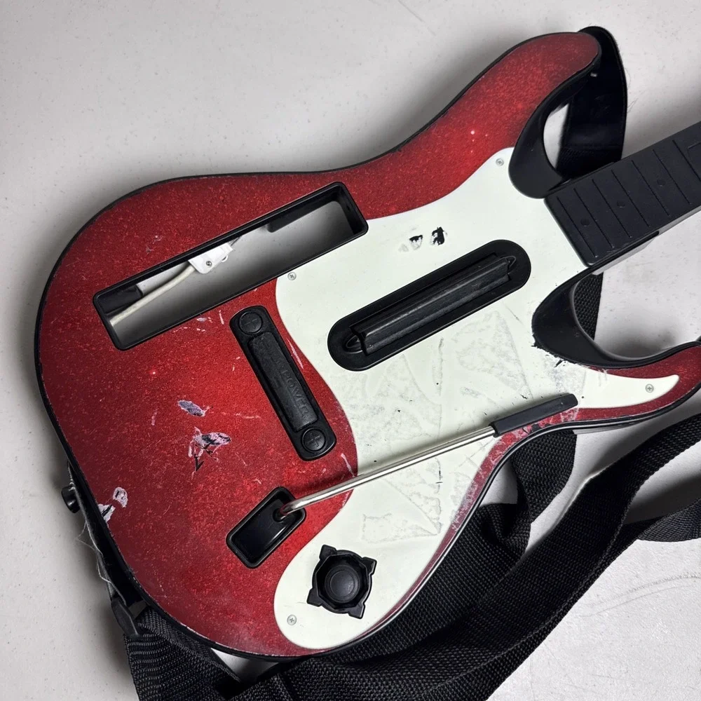 Nintendo Wii Guitar Hero Wireless Controller Red White No Cover 95911.805